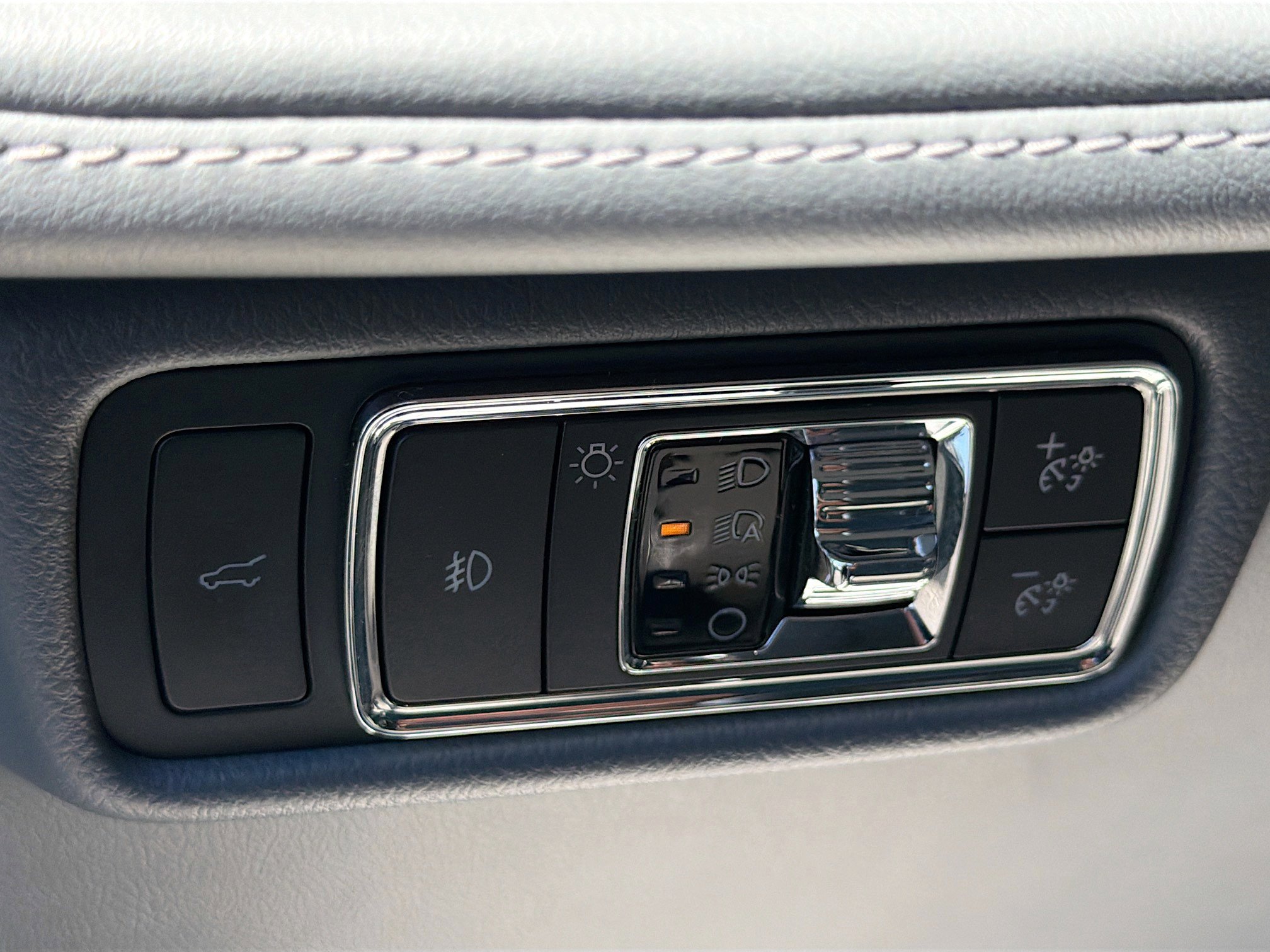 Certified 2020 Lincoln Aviator Reserve w/ Equipment Group 202A AWD/4WD image 10