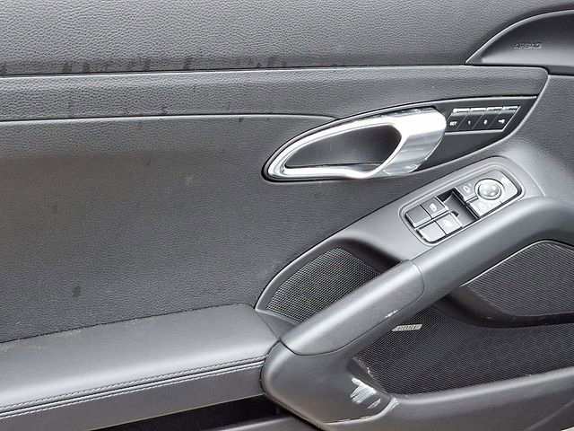 Used 2022 Porsche 718 Boxster S image 11