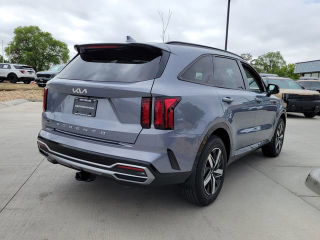 Certified 2022 Kia Sorento EX FWD image 5