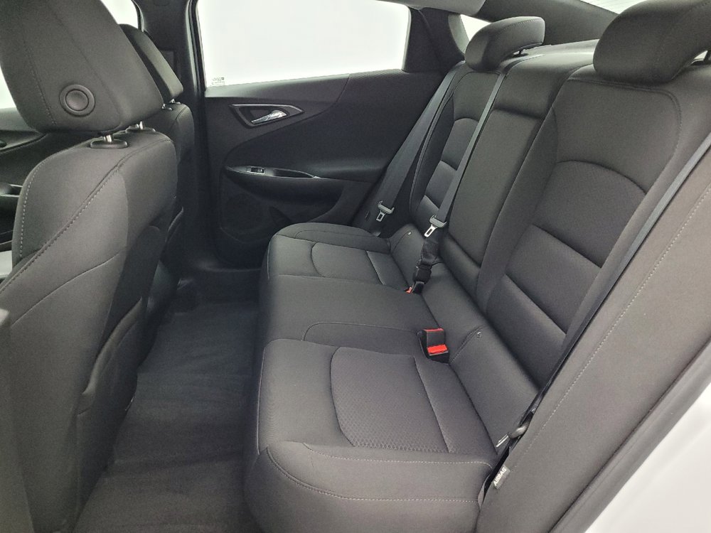 Used 2018 Chevrolet Malibu LS image 18