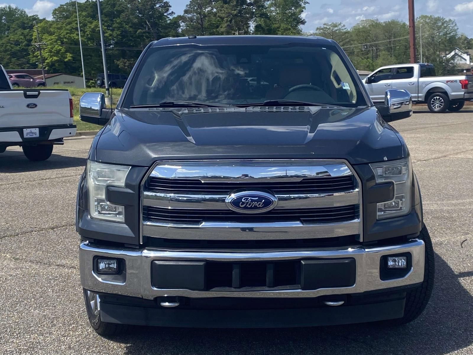 Used 2017 Ford F150 Lariat w/ Equipment Group 502A Luxury image 2