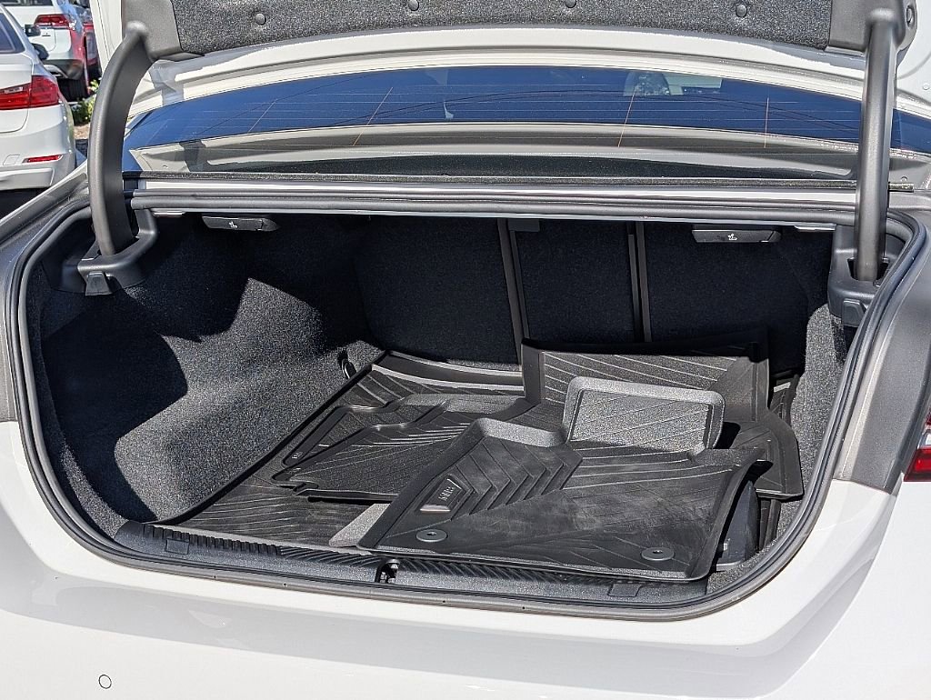 Used 2024 BMW i5 M60 image 14