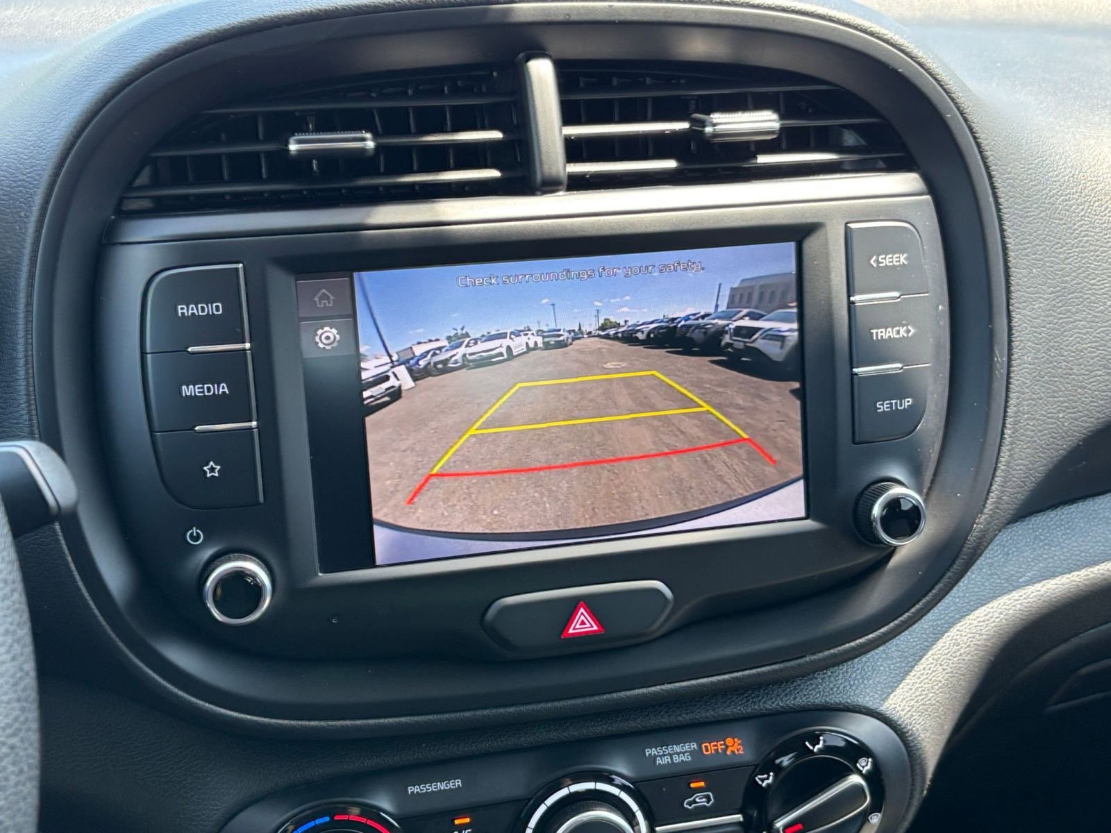 Used 2025 Kia Soul LX w/ LX Technology Package FWD image 22