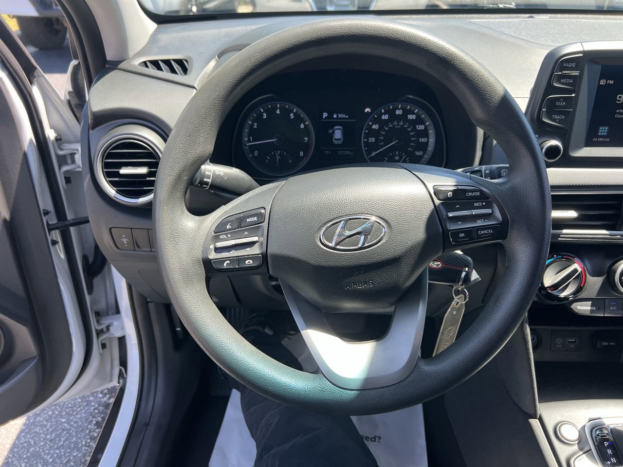 Used 2021 Hyundai Kona SE FWD image 18