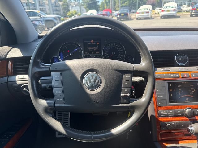 Used 2004 Volkswagen Phaeton V8 AWD/4WD image 22