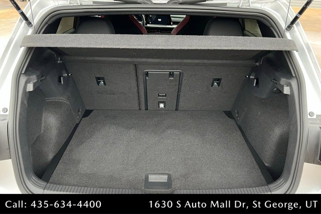 Used 2022 Volkswagen GTI SE image 22