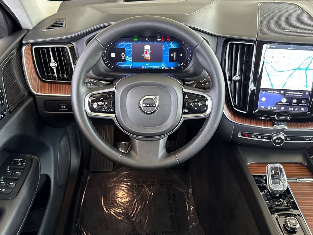 Certified 2023 Volvo XC60 B5 Ultimate w/ Climate Package FWD image 13