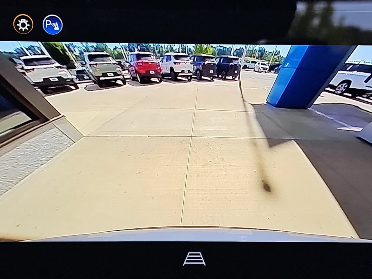 Used 2025 Chevrolet Equinox LT FWD image 28