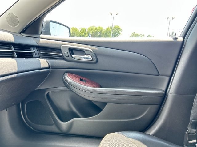 Used 2013 Chevrolet Malibu Eco w/ Power Convenience Package FWD image 31