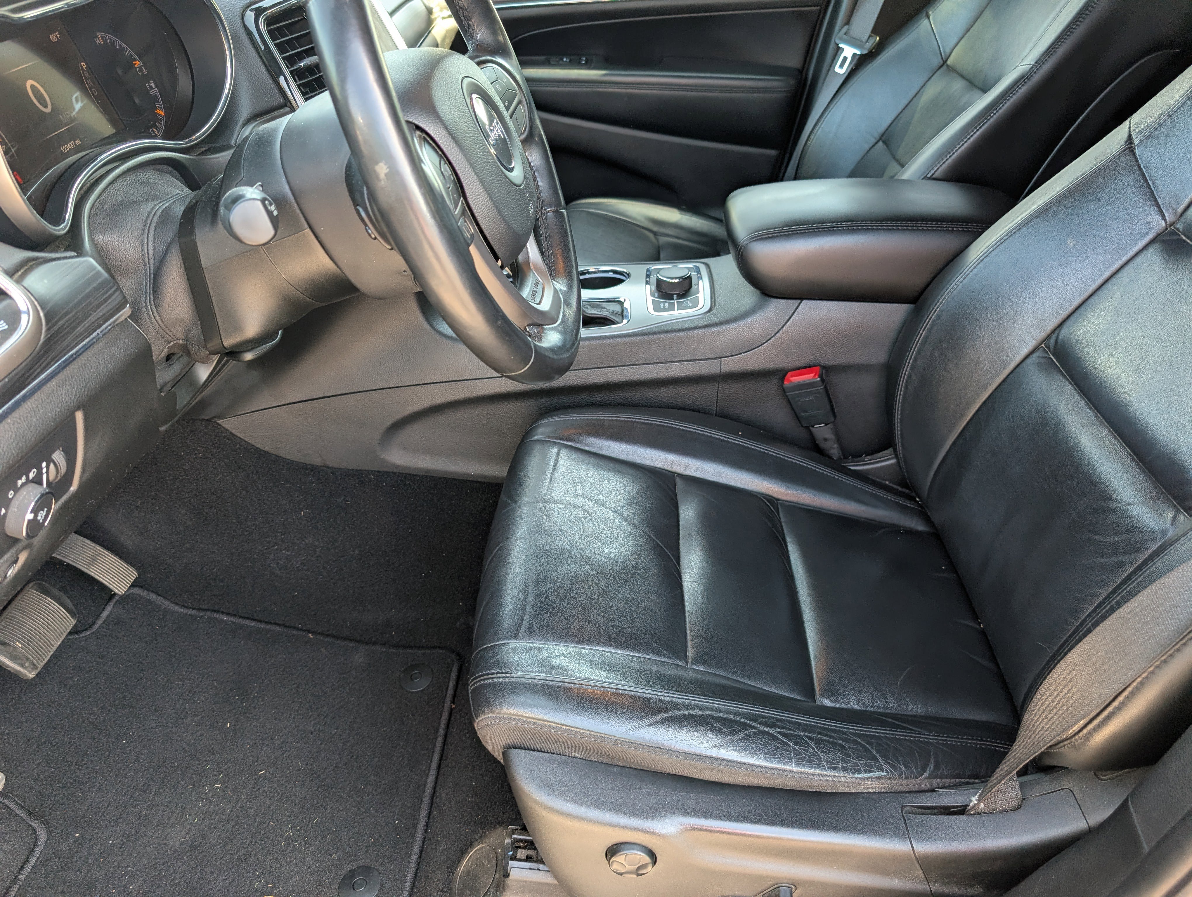 Used 2021 Jeep Grand Cherokee Limited w/ Premium Lighting Group AWD/4WD image 6