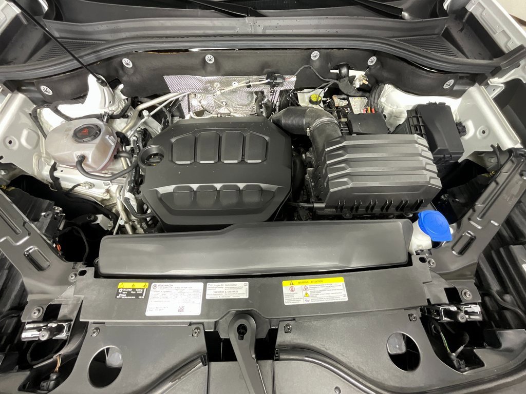 Used 2024 Volkswagen Atlas Cross Sport SEL Premium R-Line image 29