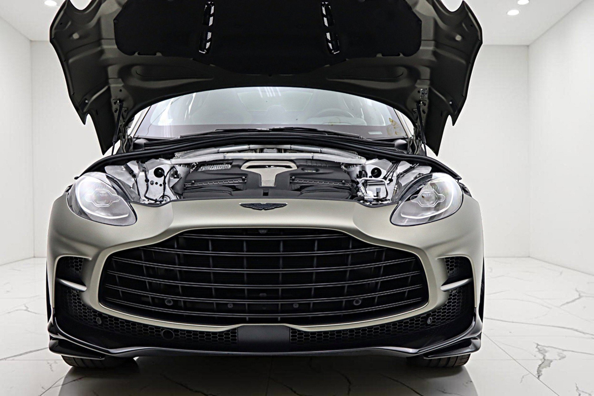 Used 2023 Aston Martin DBX 707 image 26