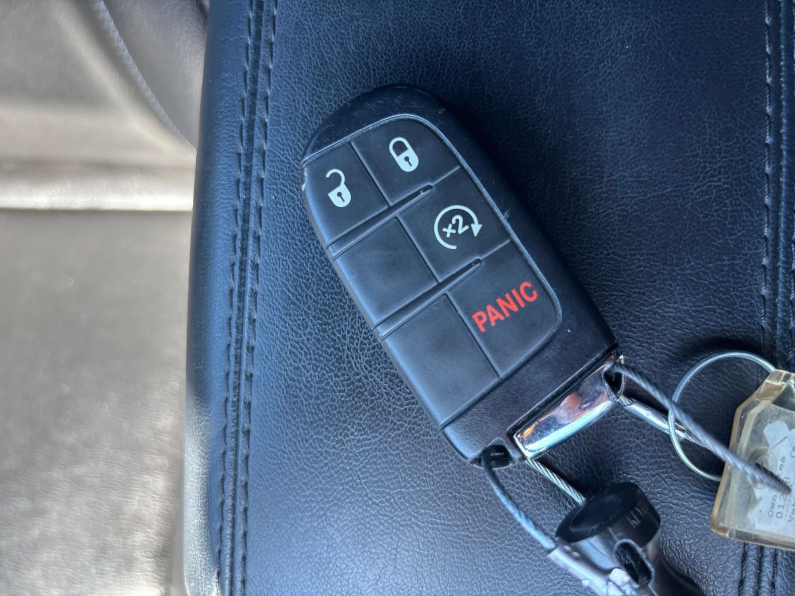 Used 2025 Jeep Compass Limited AWD/4WD image 25