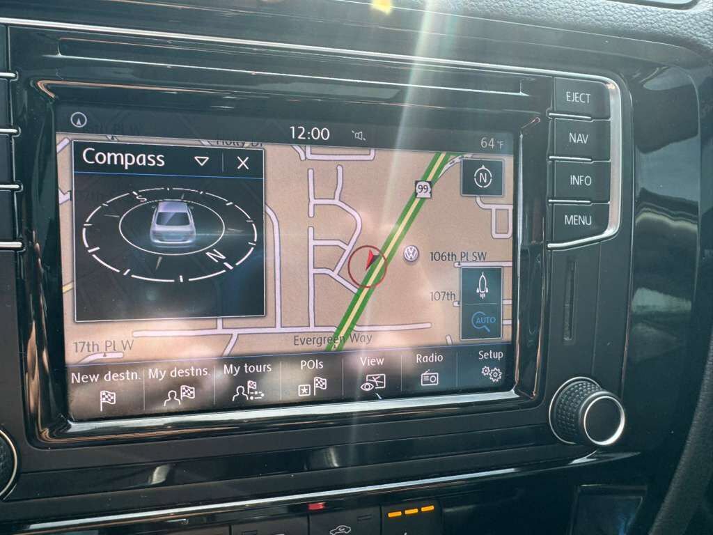 Used 2016 Volkswagen Jetta SEL FWD image 20