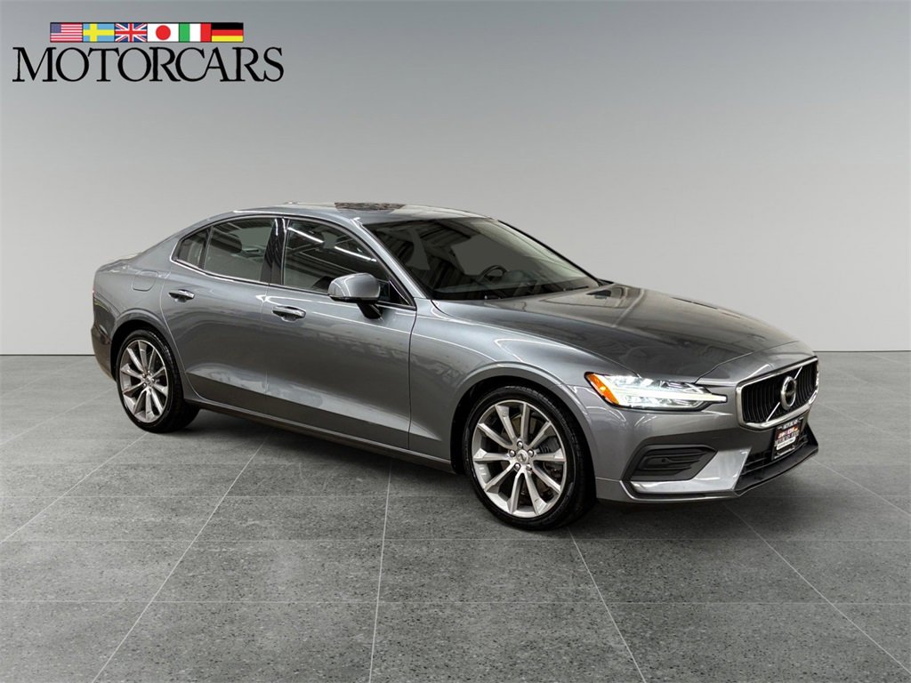 Used 2019 Volvo S60 T6 Momentum w/ Premium Package