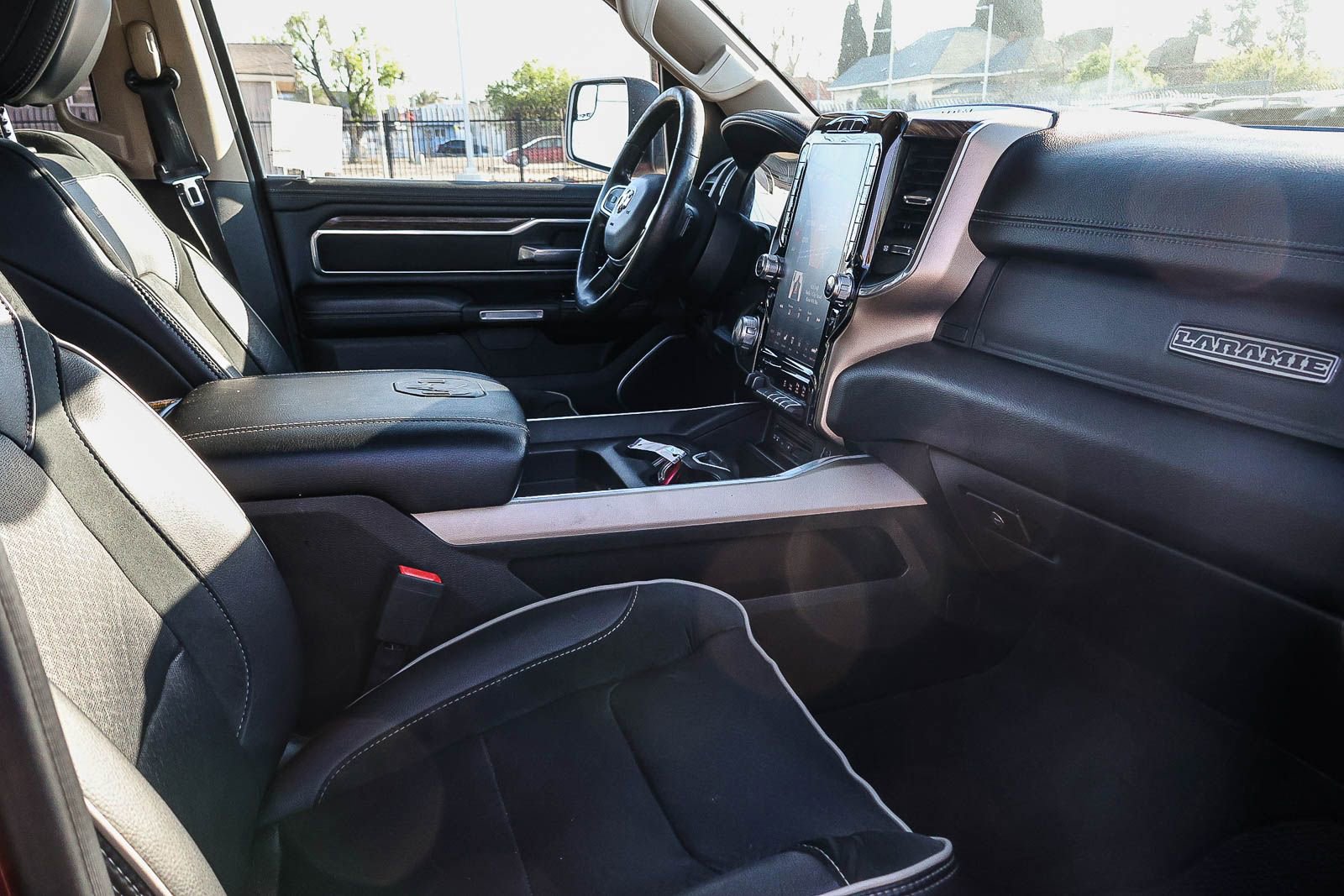 Used 2019 RAM 1500 Laramie image 18