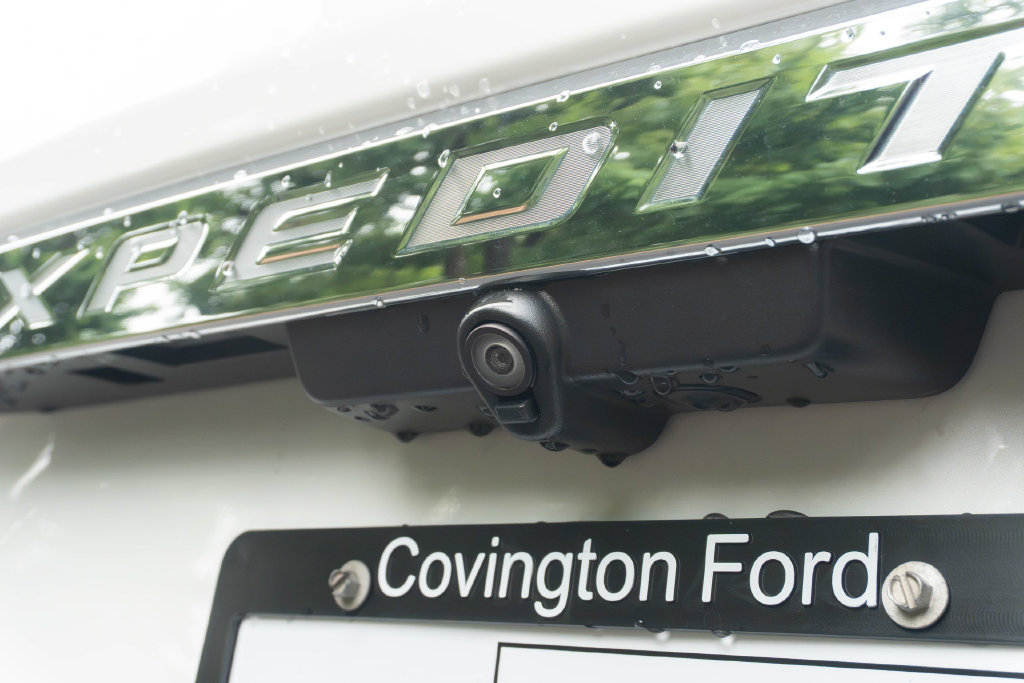 Used 2020 Ford Expedition XLT w/ Equipment Group 202A RWD image 11