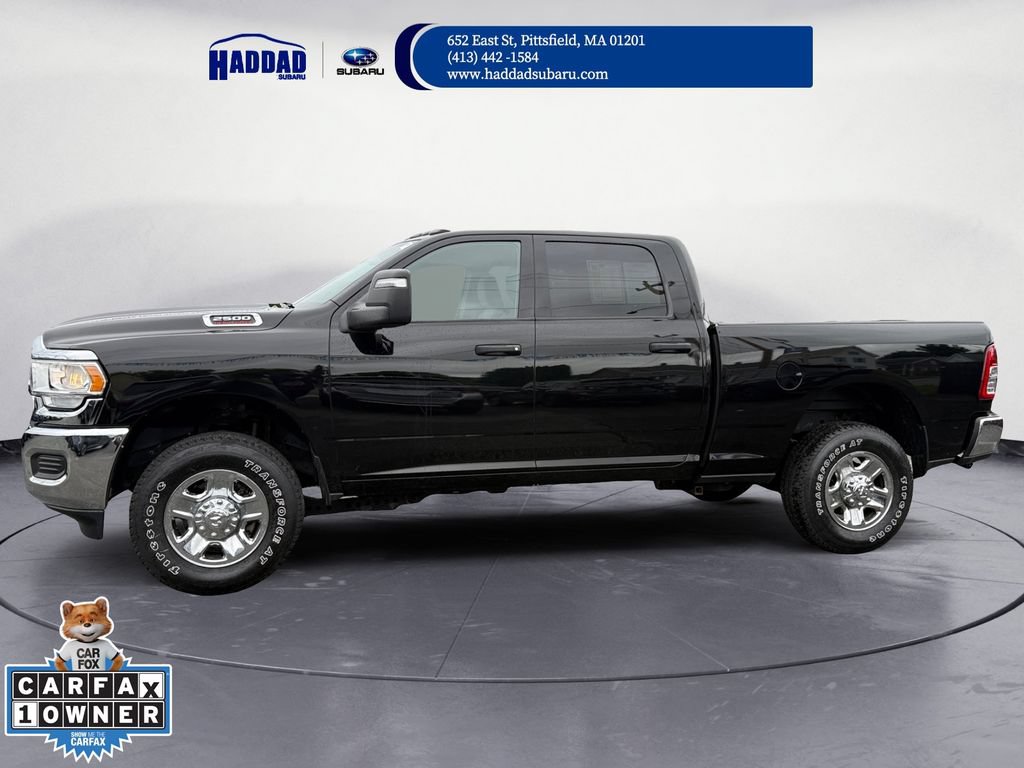 Used 2024 RAM 2500 Tradesman w/ Chrome Appearance Group AWD/4WD image 4