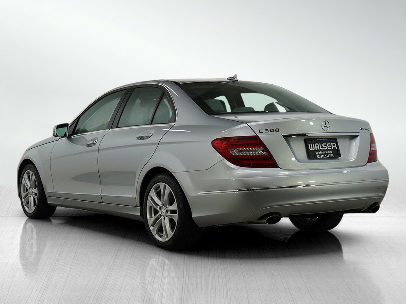 Used 2012 Mercedes-Benz C 300 4MATIC Sedan image 3