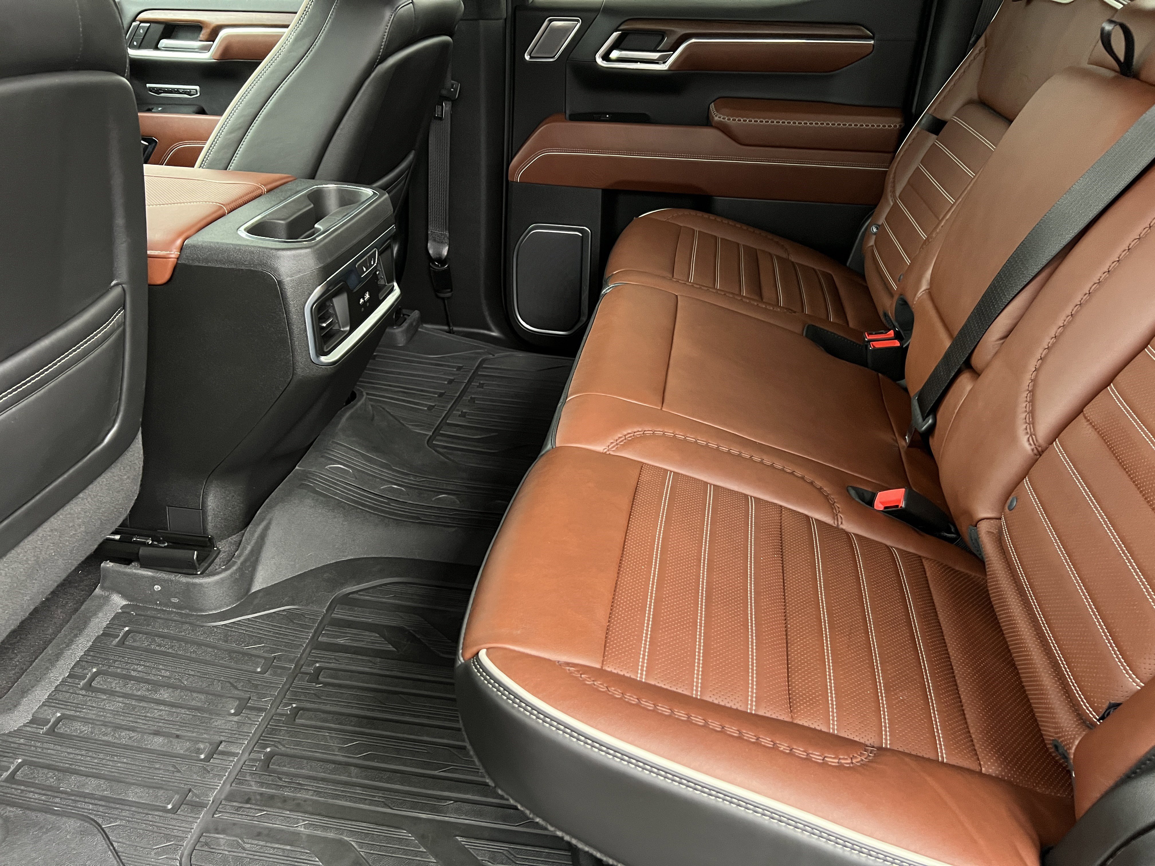 Used 2023 GMC Sierra 1500 Denali Ultimate image 16