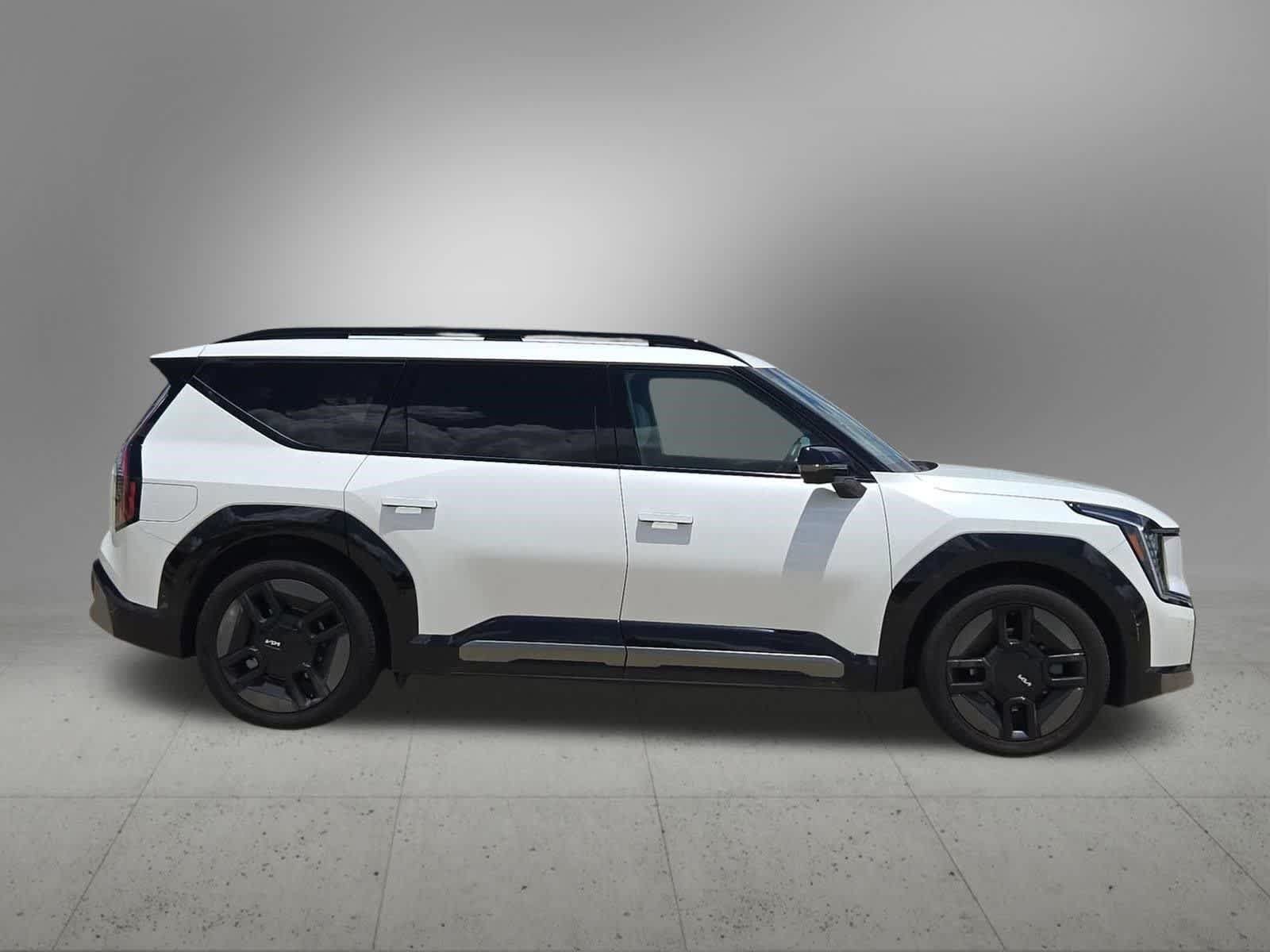 Certified 2024 Kia EV9 GT-Line AWD/4WD image 7