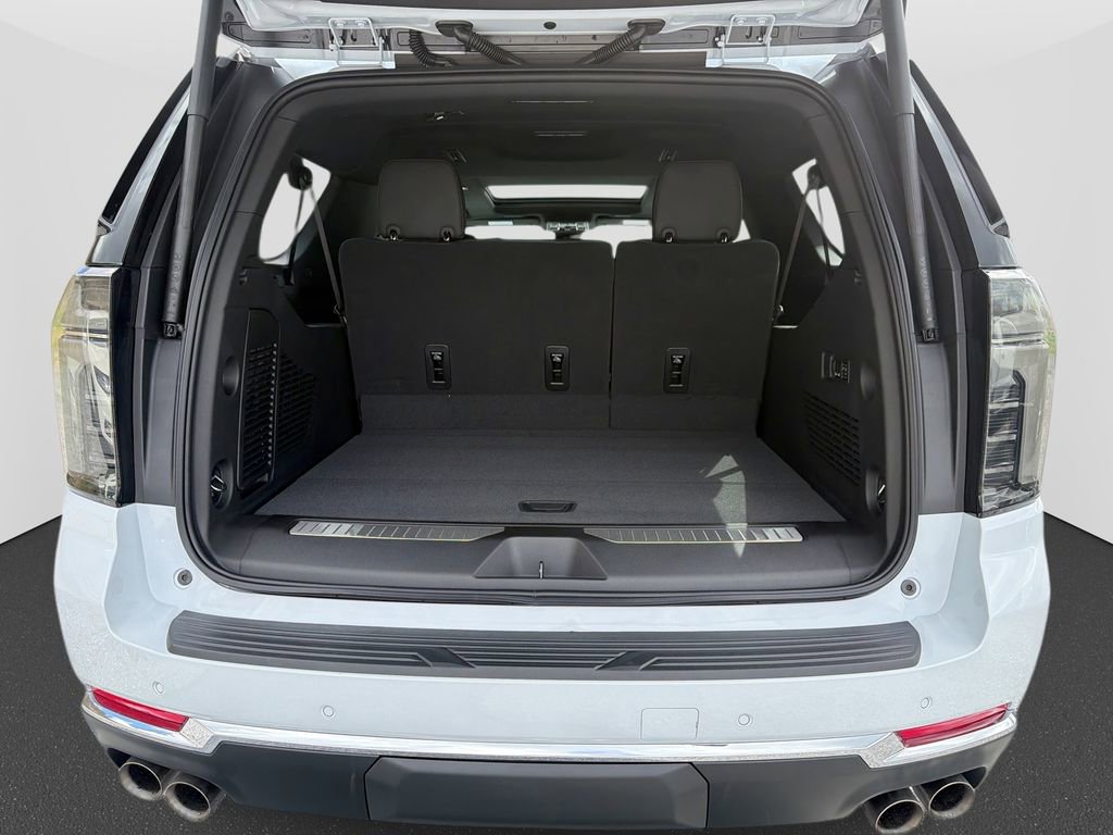New 2026 Chevrolet Suburban Premier w/ Sun And Tow Package AWD/4WD image 40