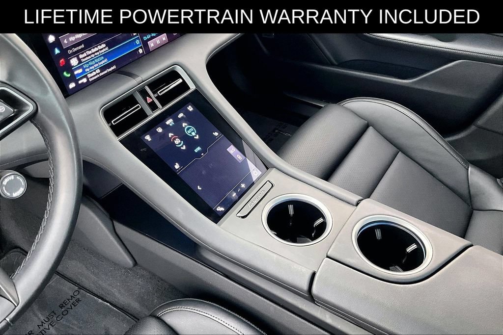 Used 2025 Porsche Taycan RWD image 17