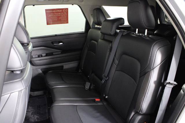 Certified 2024 Nissan Pathfinder SL FWD image 22