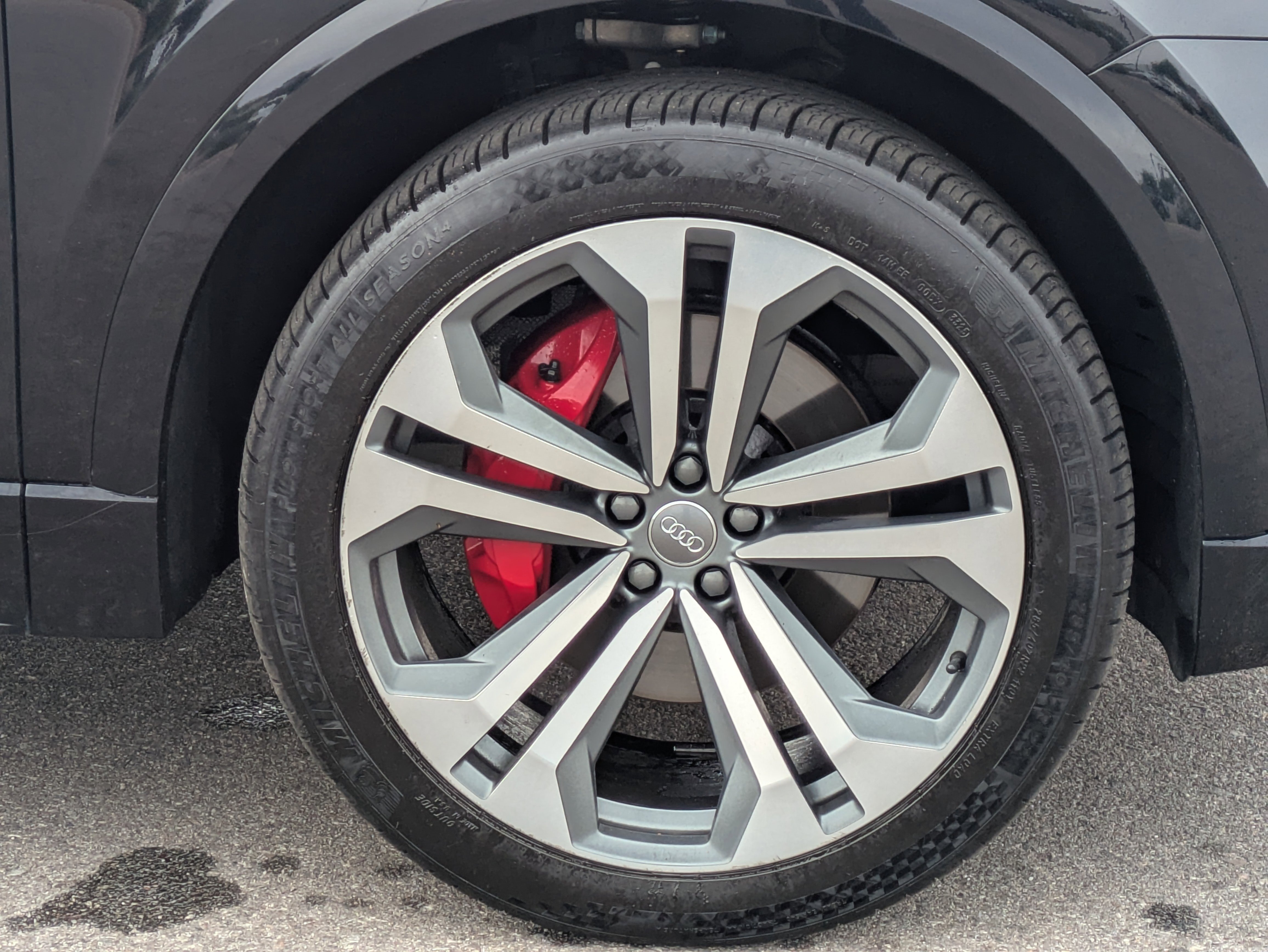 Used 2019 Audi Q8 Premium Plus AWD/4WD image 9