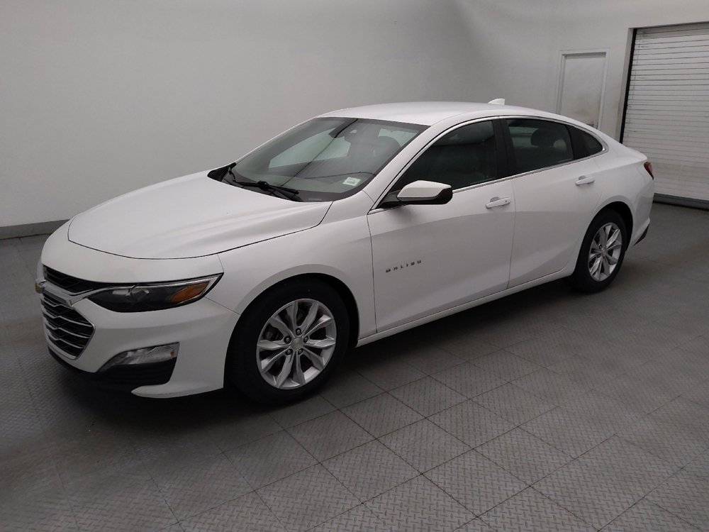 Used 2021 Chevrolet Malibu LT FWD image 2