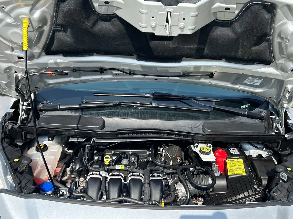 Used 2022 Ford Transit Connect XLT FWD image 6
