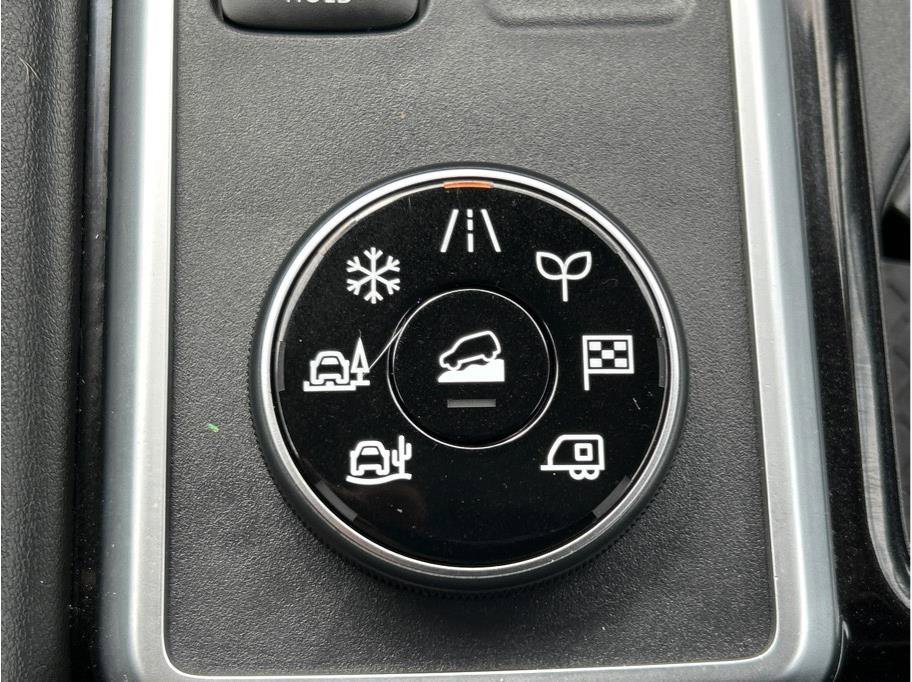 Used 2024 Nissan Pathfinder SL image 20