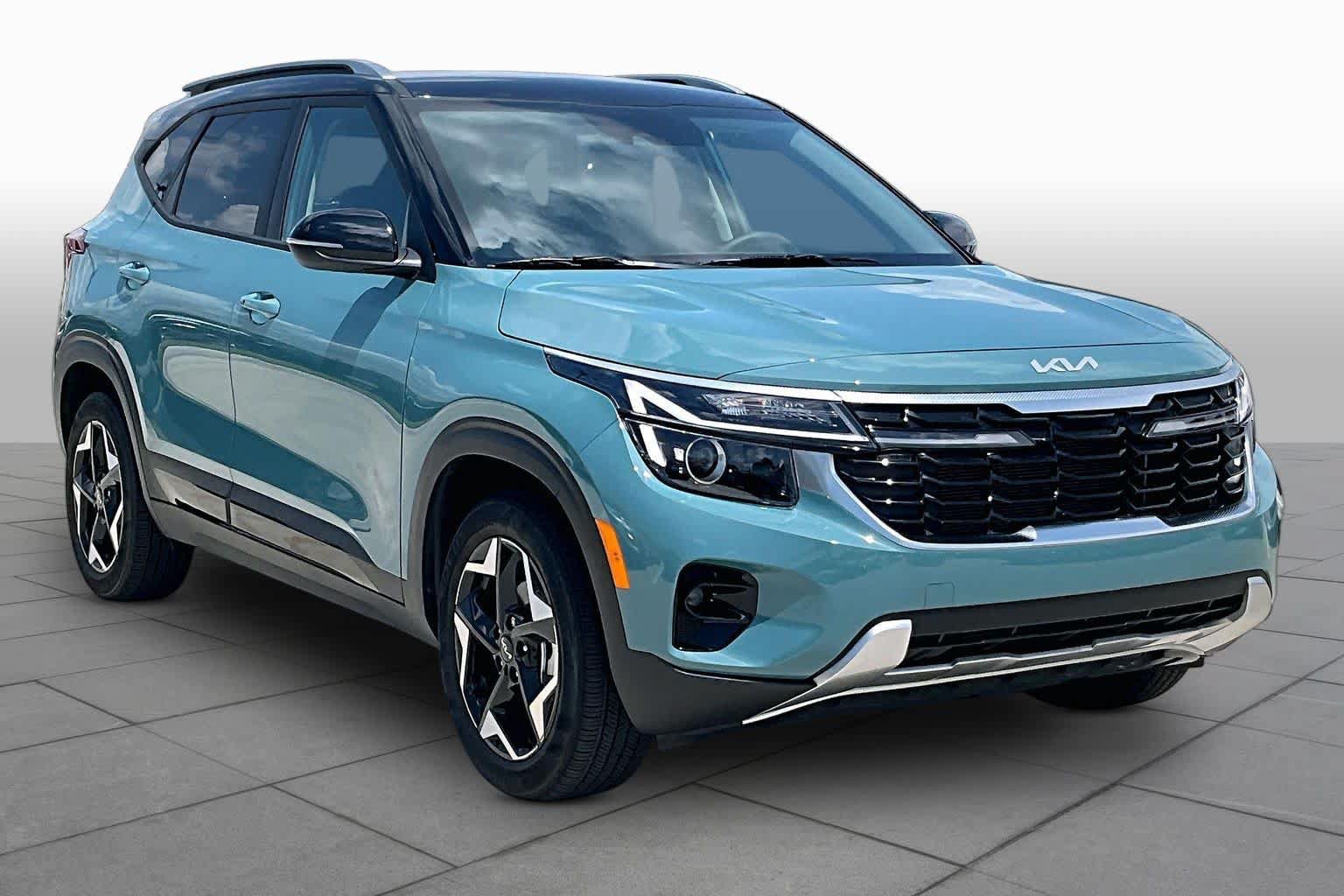 Certified 2026 Kia Seltos S FWD image 3
