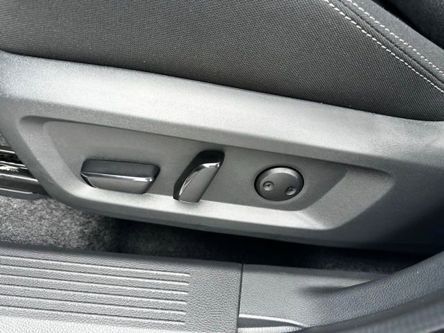 New 2026 Nissan Rogue SV image 20