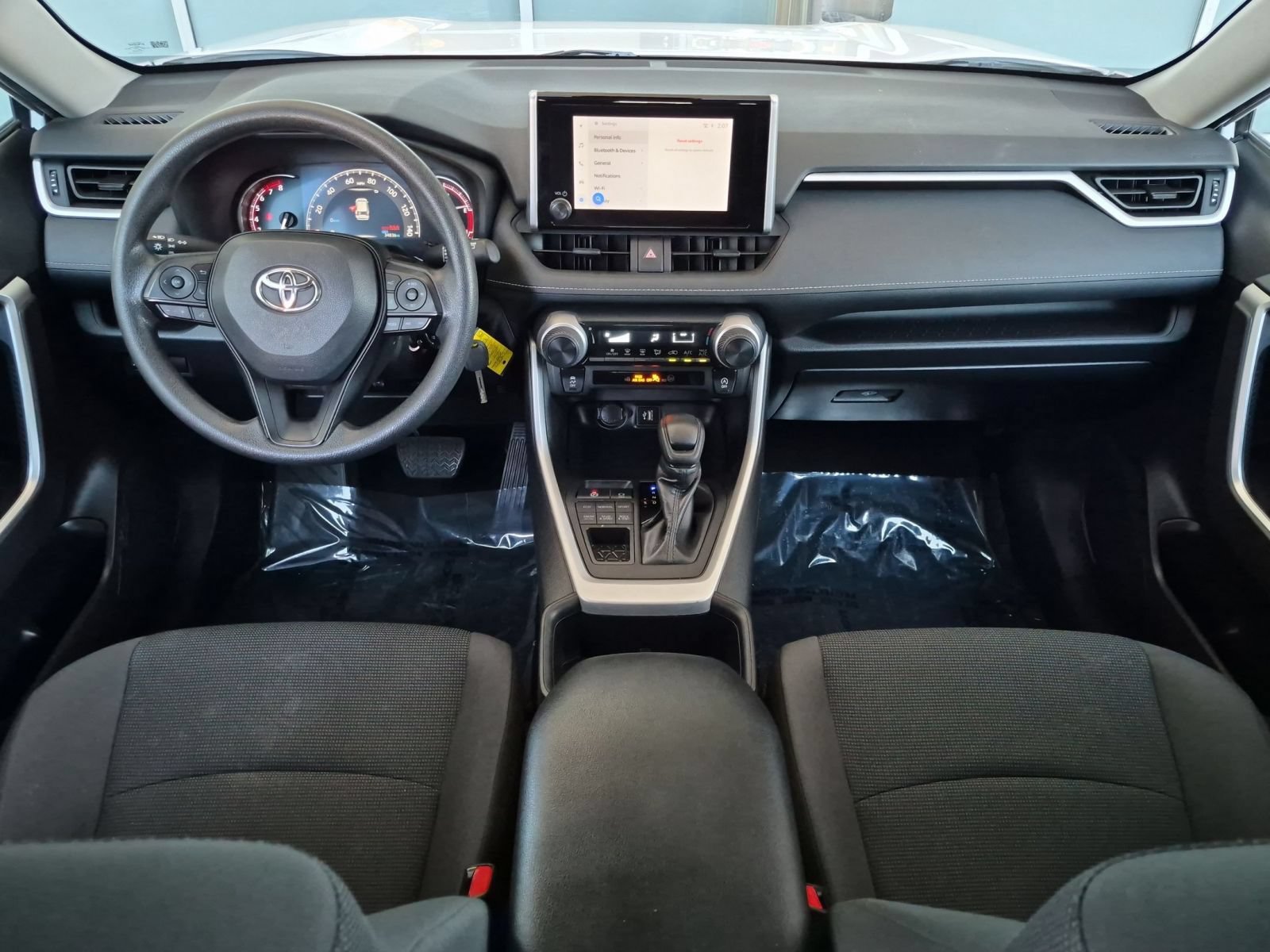Used 2024 Toyota RAV4 LE AWD/4WD image 23