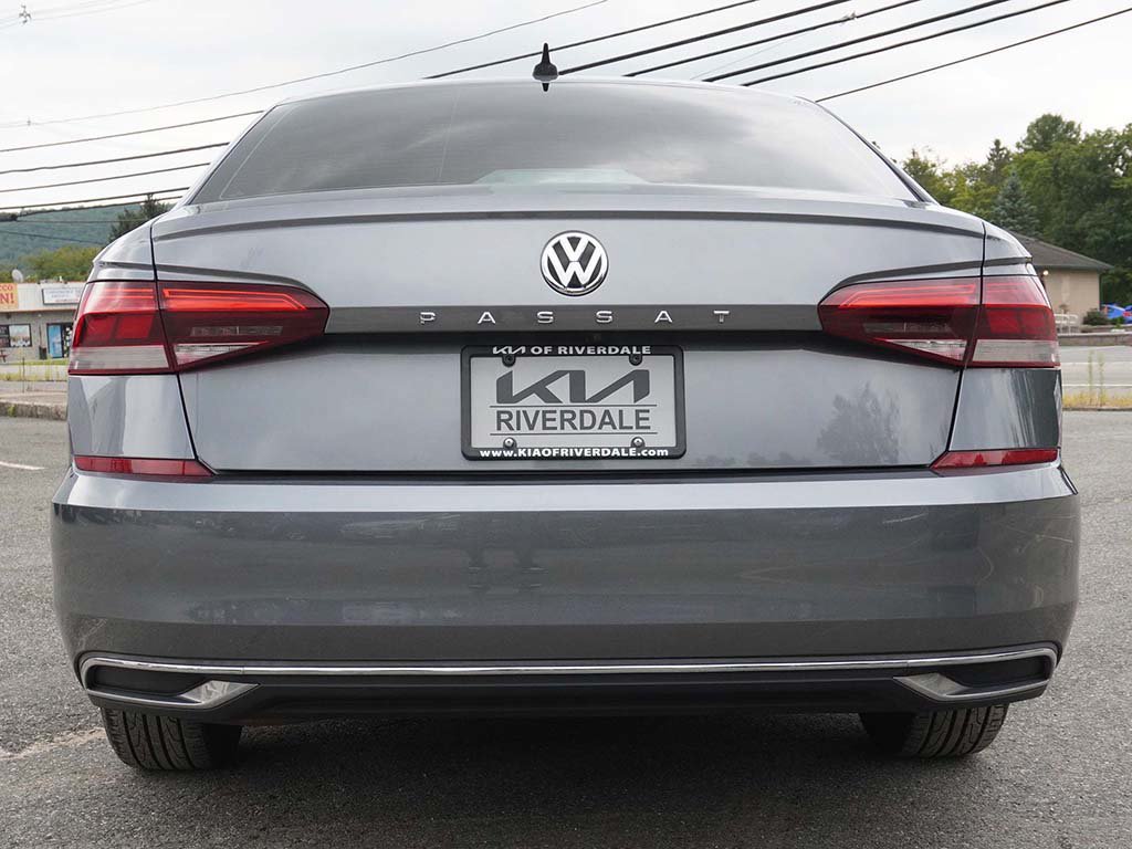 Used 2021 Volkswagen Passat 2.0T S FWD image 10