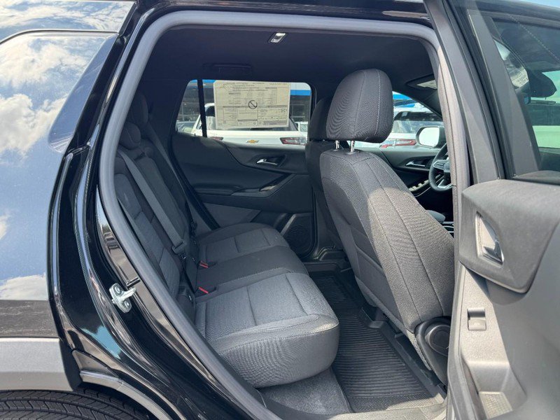 New 2027 Chevrolet Equinox LT w/ LPO, Floor Liner Package AWD/4WD image 25