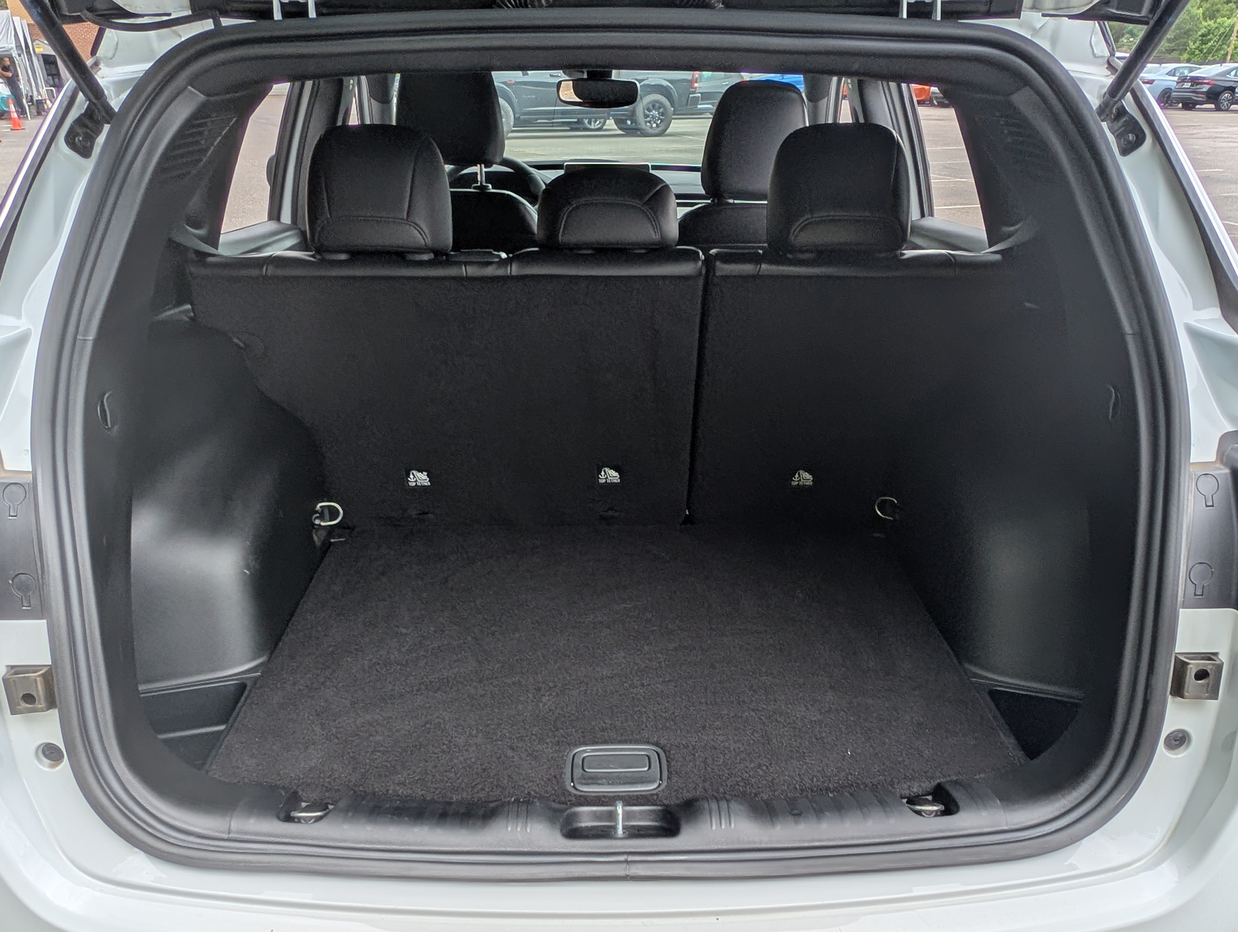 Used 2025 Jeep Compass Limited AWD/4WD image 17