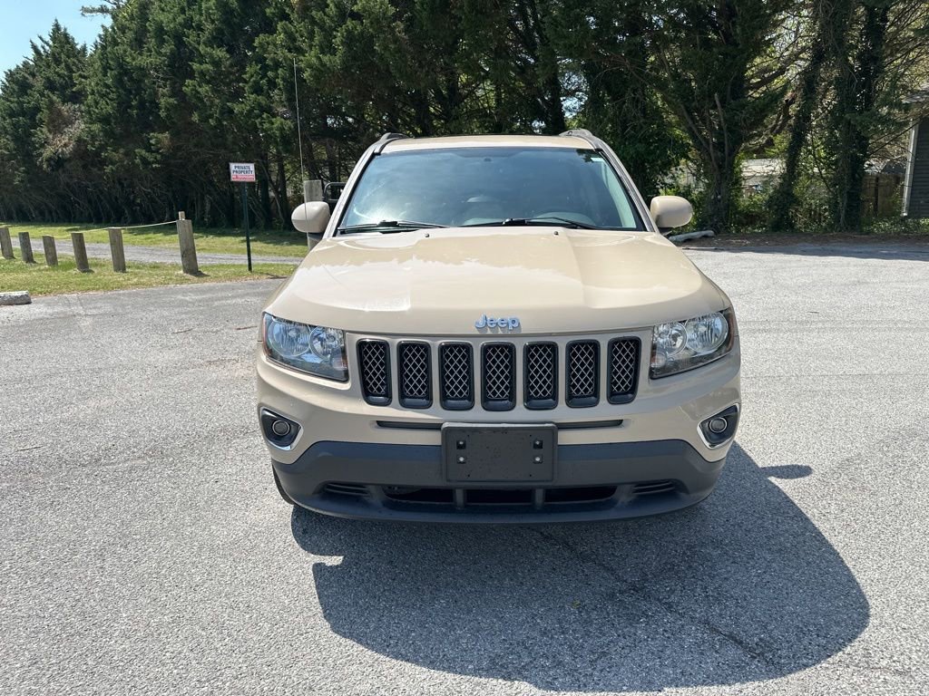 Used 2016 Jeep Compass High Altitude image 2