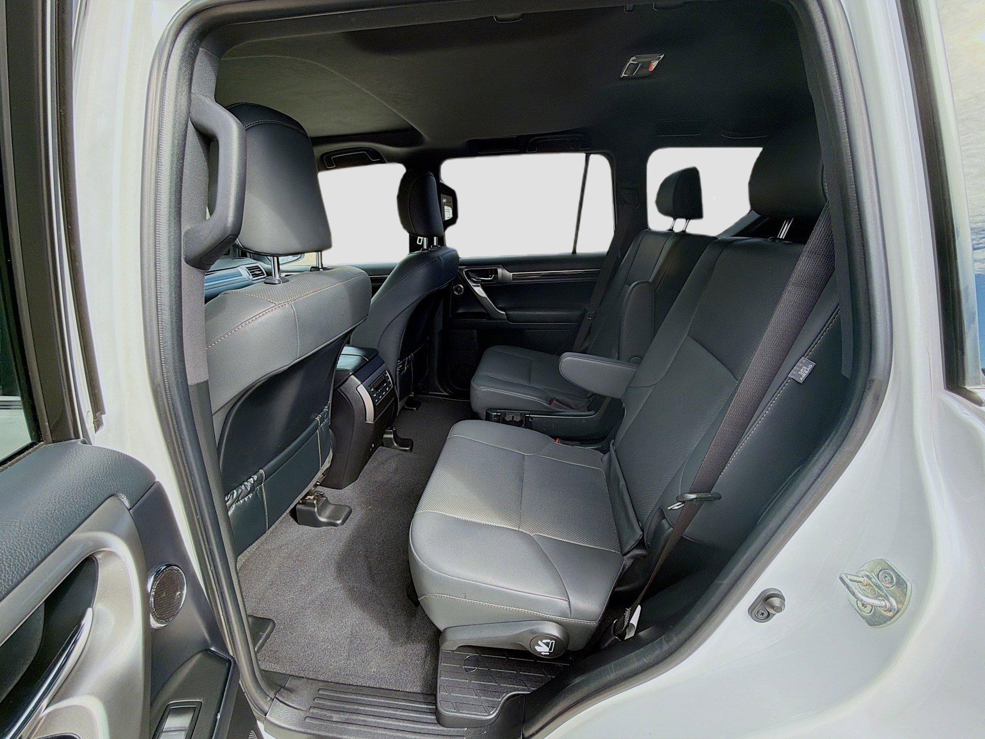 Used 2023 Lexus GX 460 Premium image 24