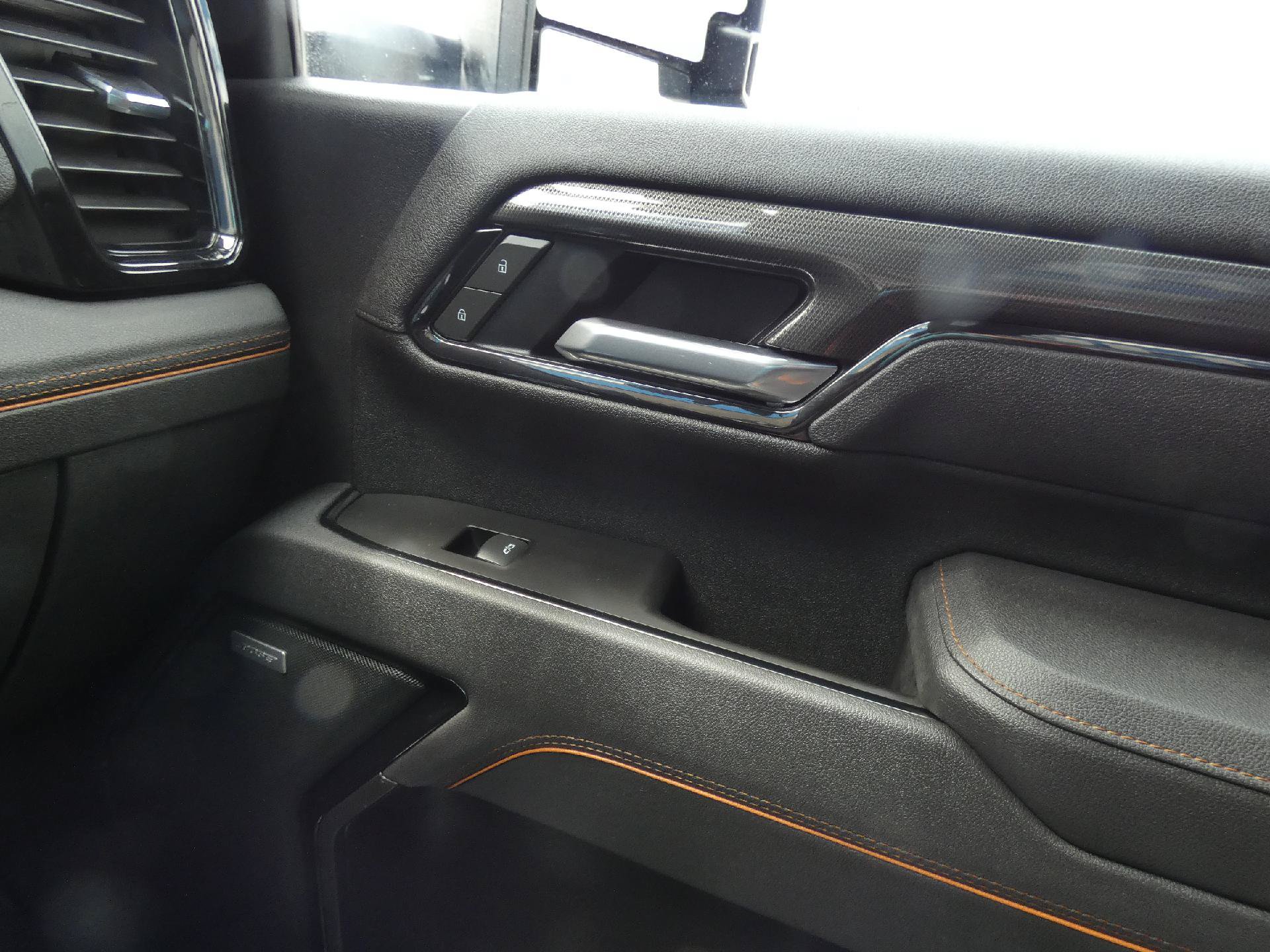 Certified 2025 GMC Sierra 2500 AT4 w/ AT4 Premium Plus Package AWD/4WD image 25