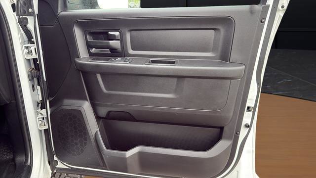 Used 2018 RAM 2500 Tradesman w/ Chrome Appearance Group AWD/4WD image 23