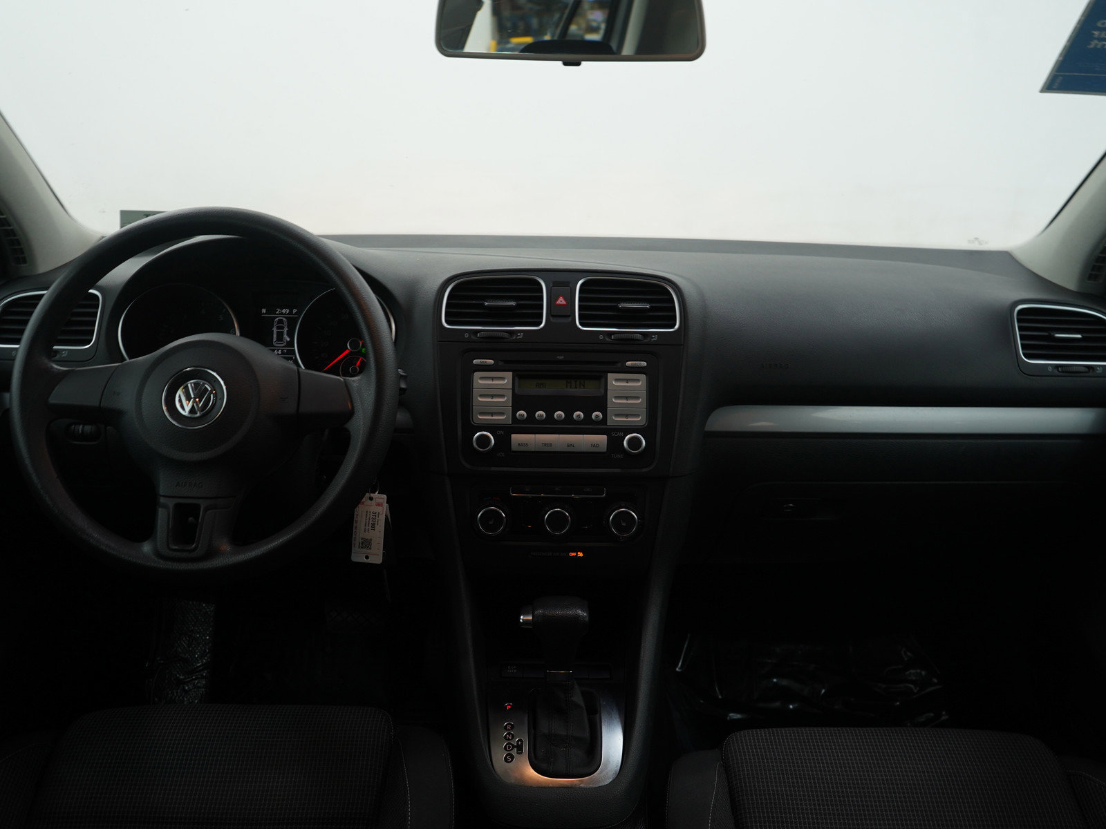 Used 2010 Volkswagen Golf 4-Door image 13