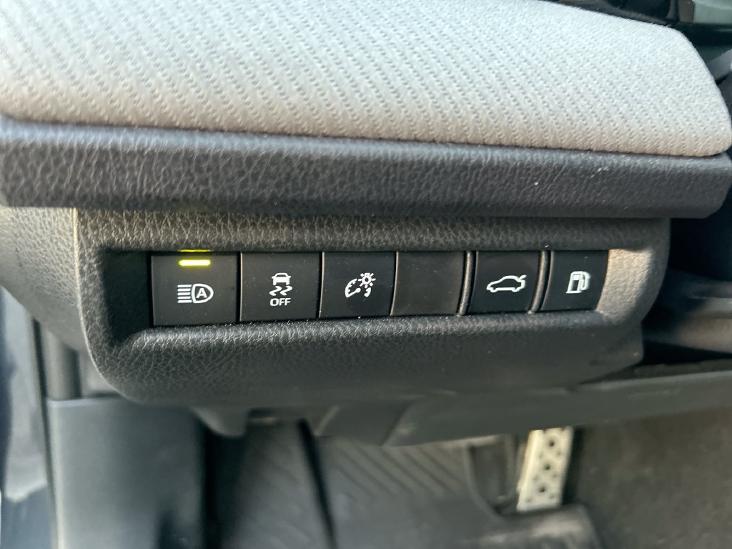 Used 2026 Toyota Camry SE FWD image 14