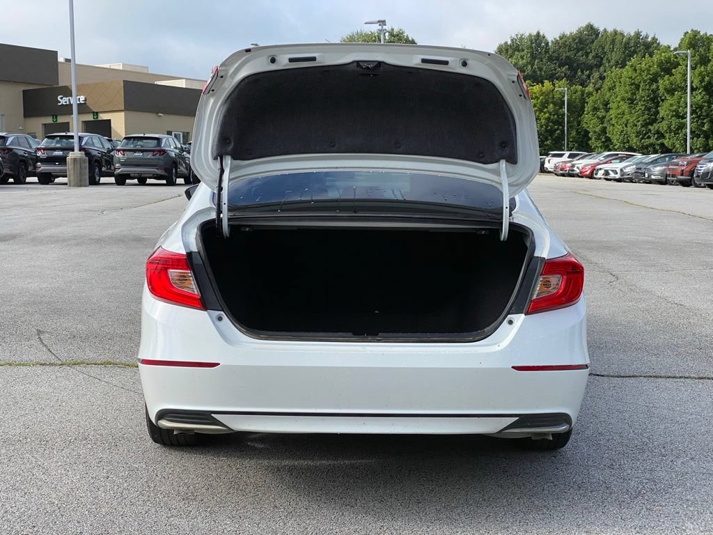 Used 2018 Honda Accord EX image 5