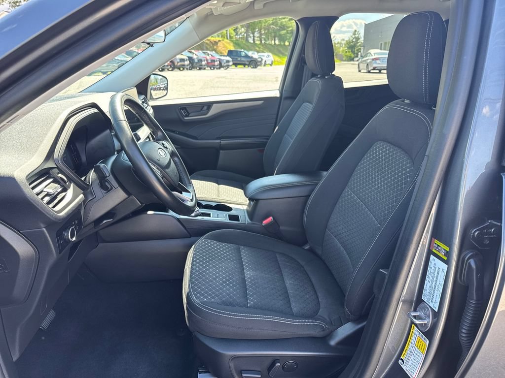 Used 2023 Ford Escape Active w/ Tech Pack #1 FWD image 10