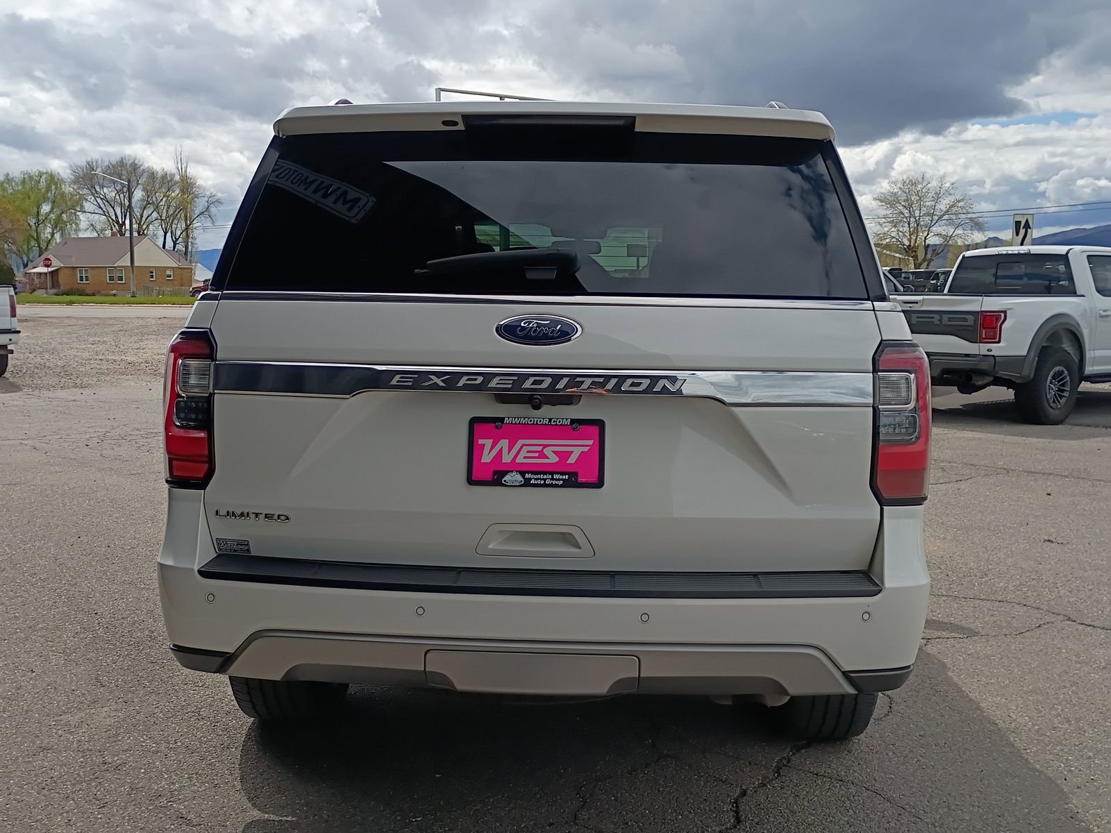 Used 2021 Ford Expedition Limited AWD/4WD image 9