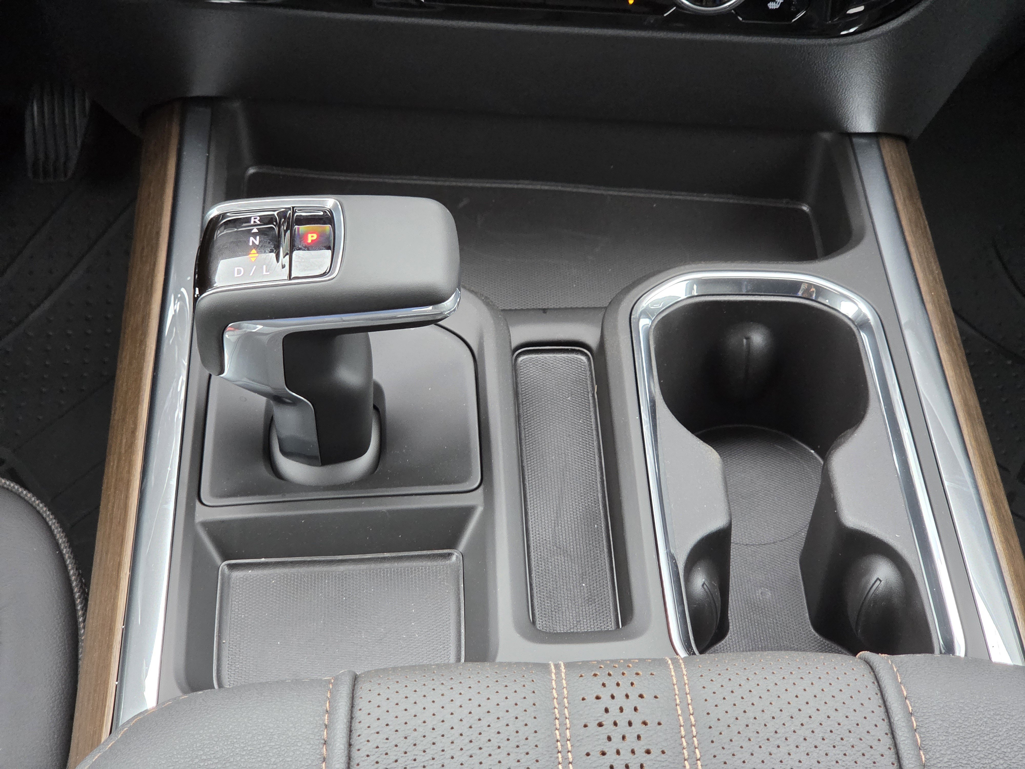 New 2026 Chevrolet Silverado 1500 High Country AWD/4WD image 12