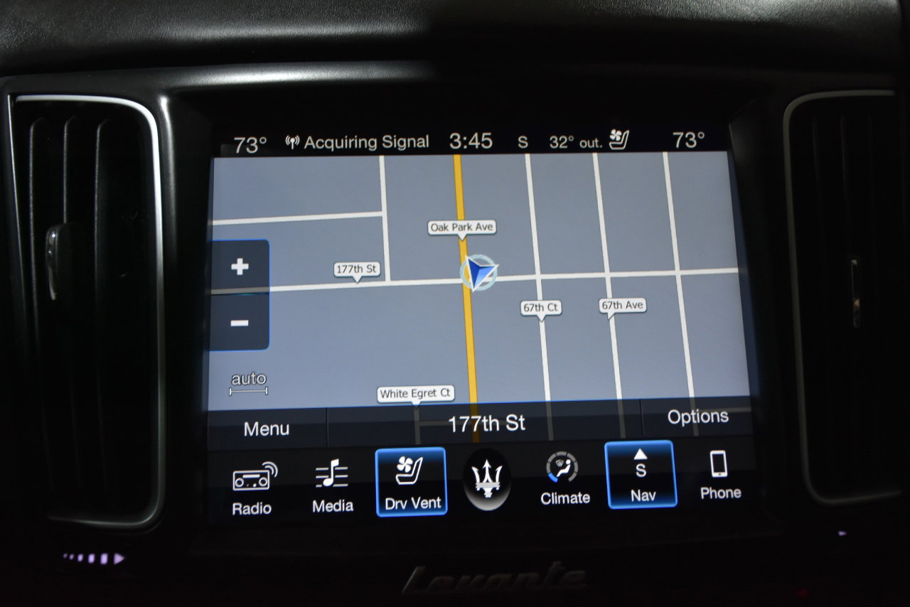 Used 2017 Maserati Levante w/ Luxury Package image 34