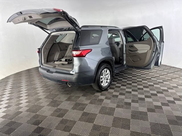 Used 2020 Chevrolet Traverse LT AWD/4WD image 17